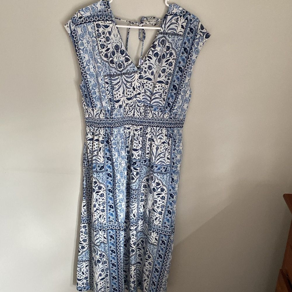 Old Navy Blue & White Printed Tie-Back Midi Dress Size L